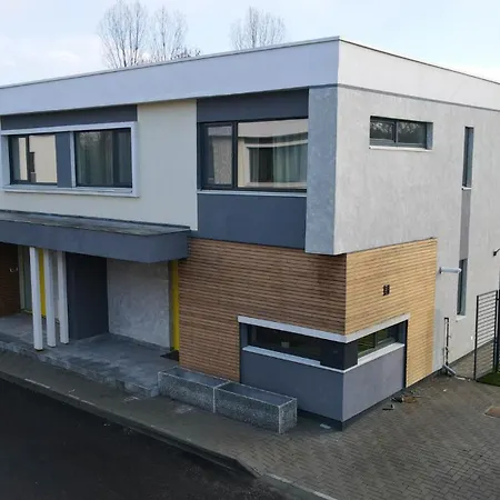 빌라 Mohost Nook - Exclusive 3-bedroom Mountain 브라쇼브